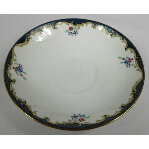 Wedgwood Chartley Cup and Saucer Set Bone China England Leigh Shape Coffee Tea - Picture 5 of 6